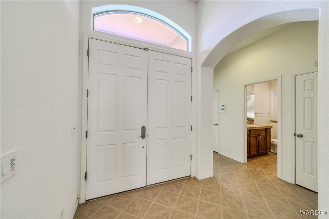 Bullhead City, AZ 86429,974 Talon Pointe DR