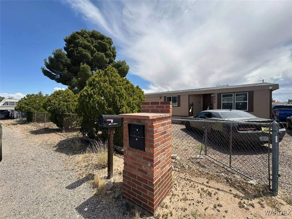 Kingman, AZ 86409,4570 N Glen RD