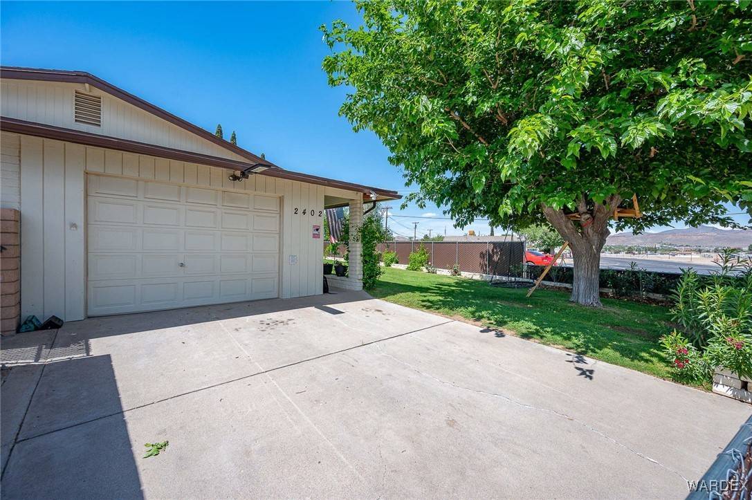 Kingman, AZ 86401,2402 Boulder AVE
