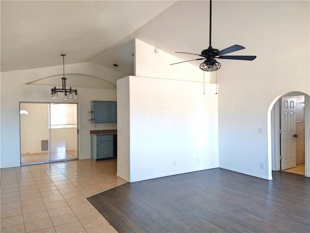 Kingman, AZ 86401,7370 E Silver Spur DR