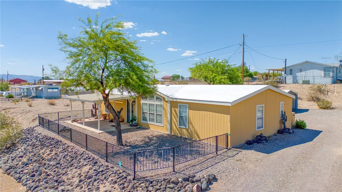 Topock, AZ 86436,4867 York DR
