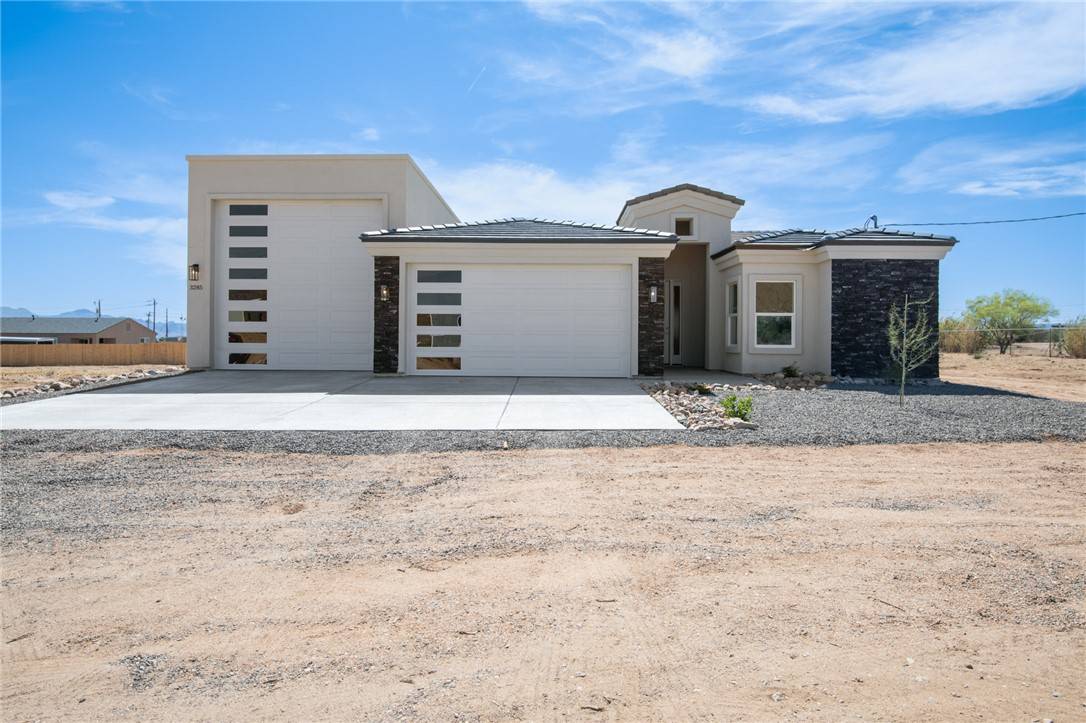Golden Valley, AZ 86413,3285 N Heber RD