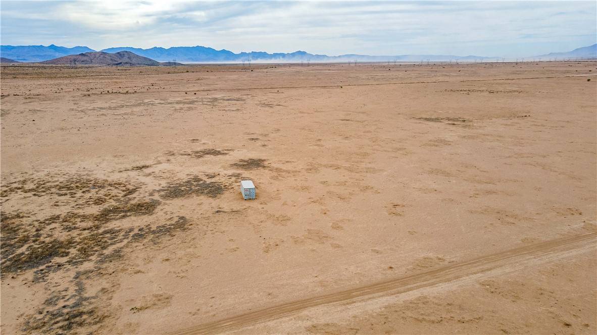 Kingman, AZ 86409,000 Rock RD
