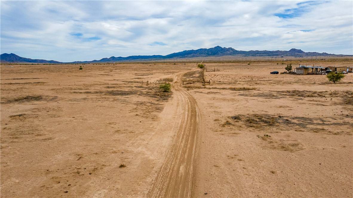 Kingman, AZ 86409,000 Rock RD