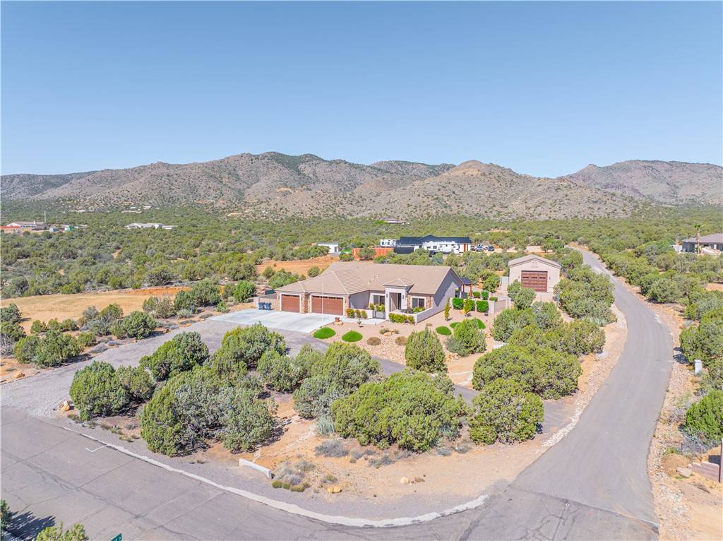 Kingman, AZ 86409,930 W South Shore Dr