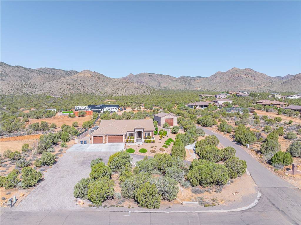 Kingman, AZ 86409,930 W South Shore Dr