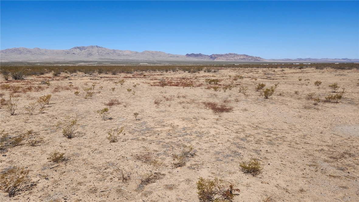 Dolan Springs, AZ 86441,317-02-037 UNKNOWN