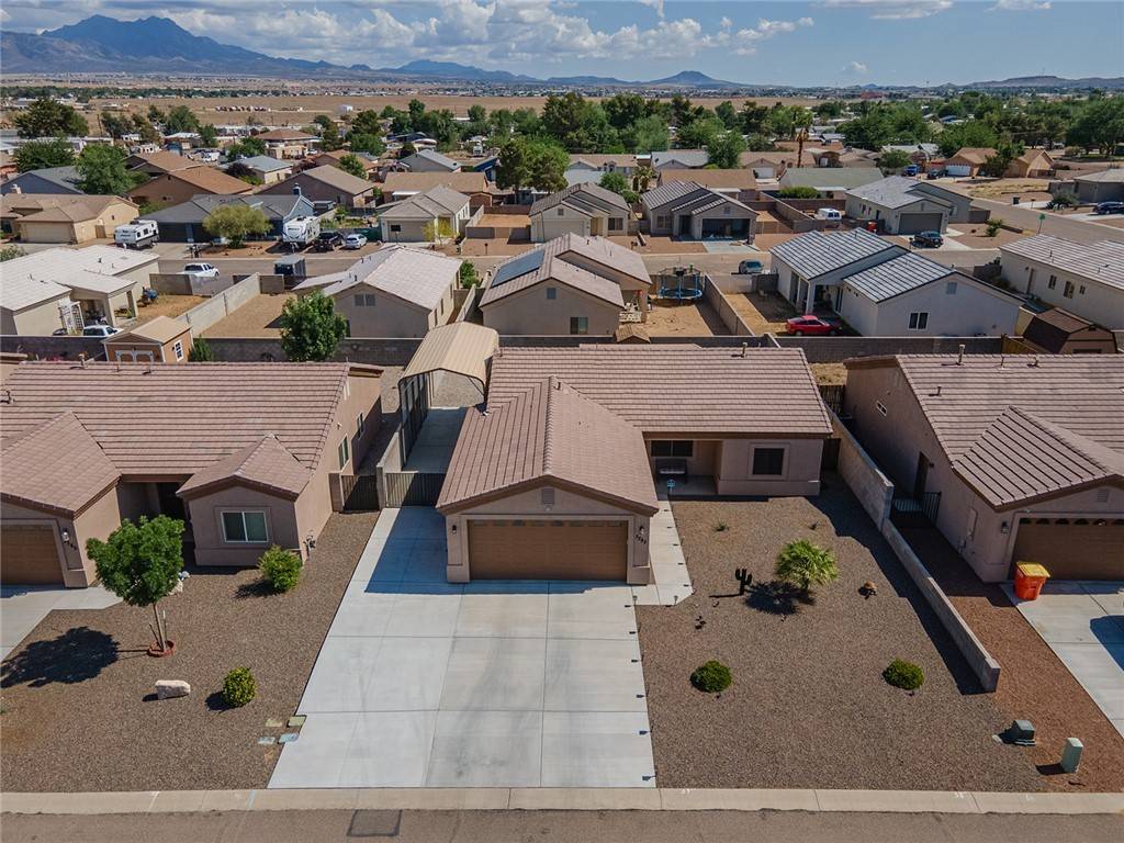 Kingman, AZ 86409,3282 E Cane DR