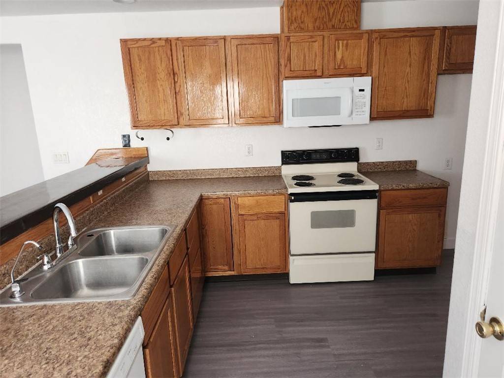 Bullhead City, AZ 86442,754 Swan DR #2