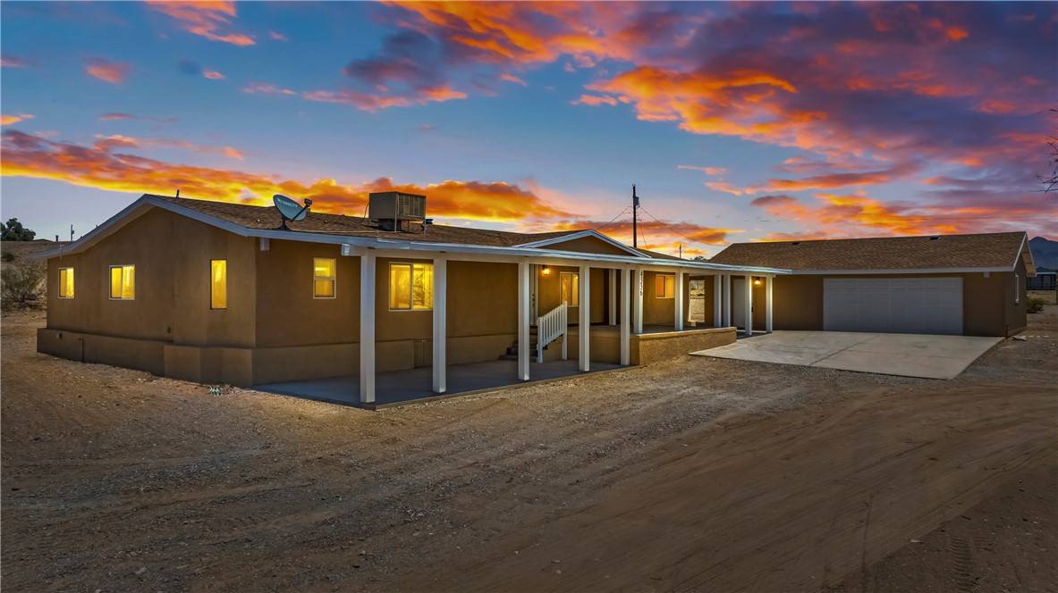 Fort Mohave, AZ 86426,4336 S Mountain Meadow WAY
