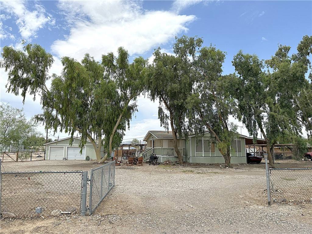 Mohave Valley, AZ 86440,7457 S Harquahala DR