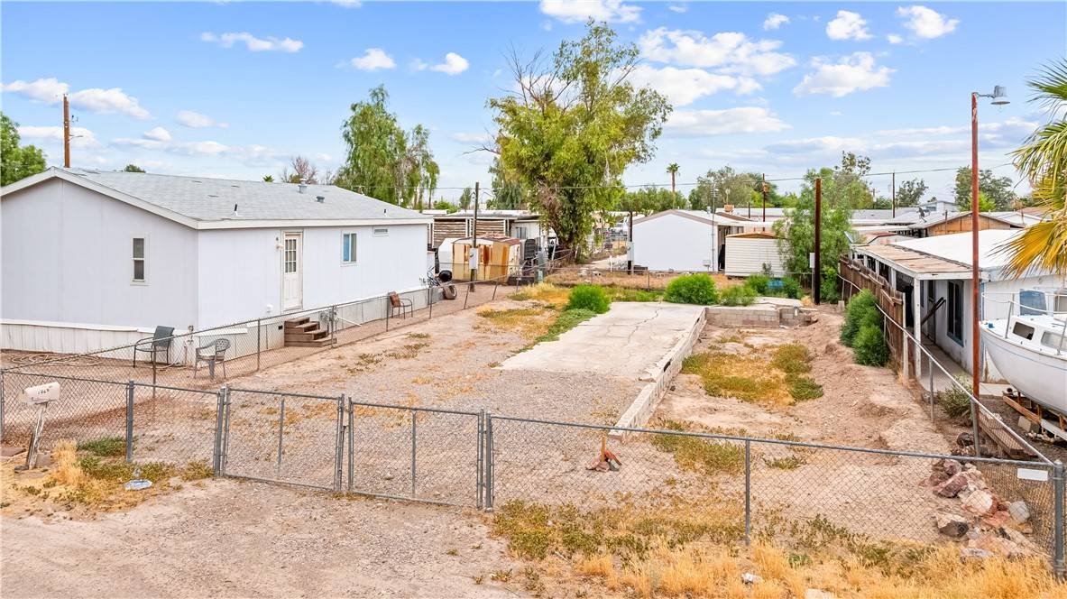Bullhead City, AZ 86442,1926 W Riverbend CIR