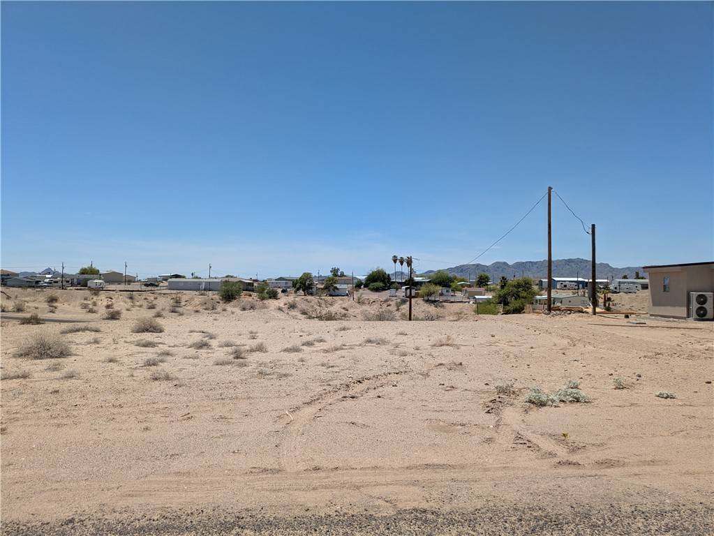 Topock, AZ 86436,4774 E Channel PL