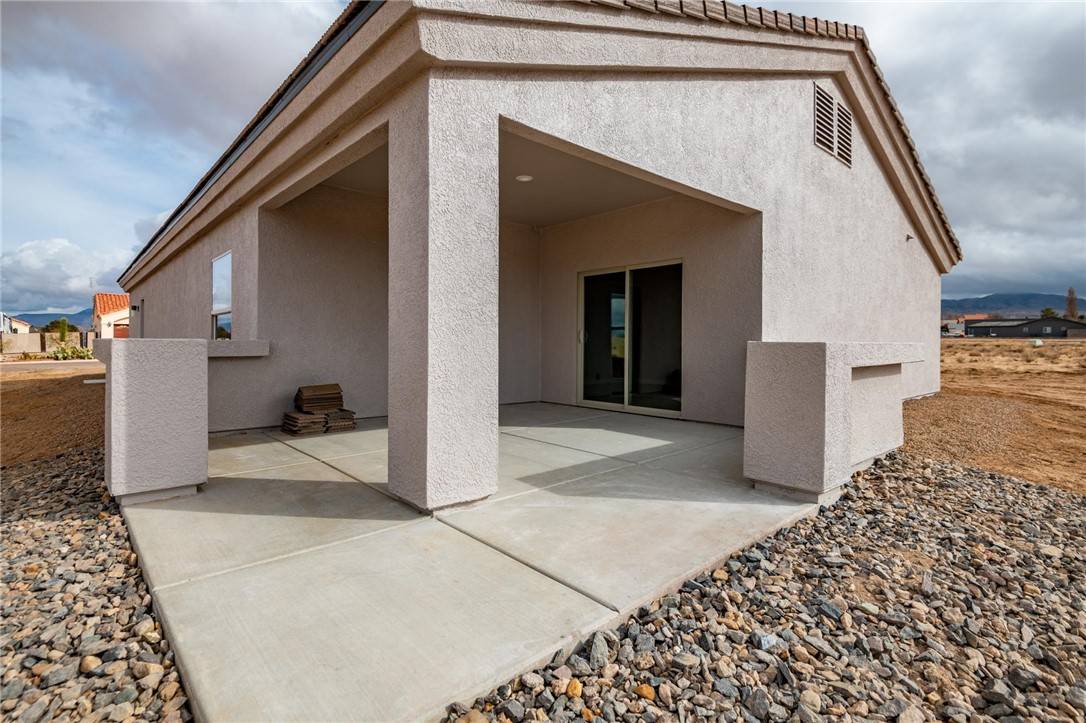 Kingman, AZ 86401,10180 N Cerro DR