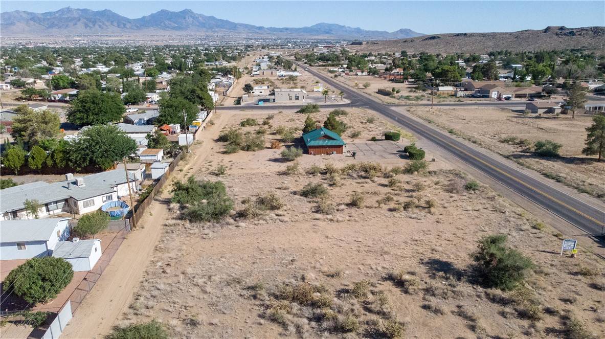 Kingman, AZ 86409,1087 N Stockton Hill Rd RD