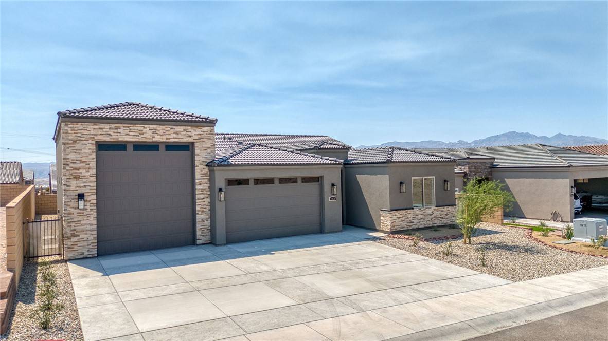 Bullhead City, AZ 86429,963 Athens CT