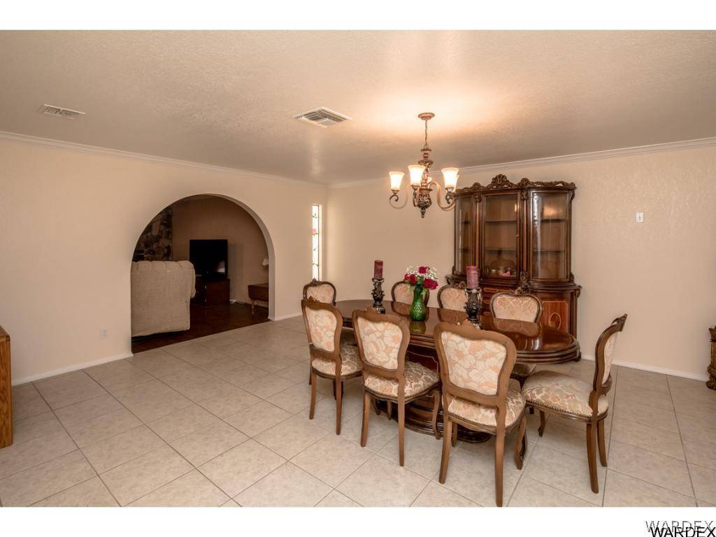 Bullhead, AZ 86442,2891 Country Club PLZ