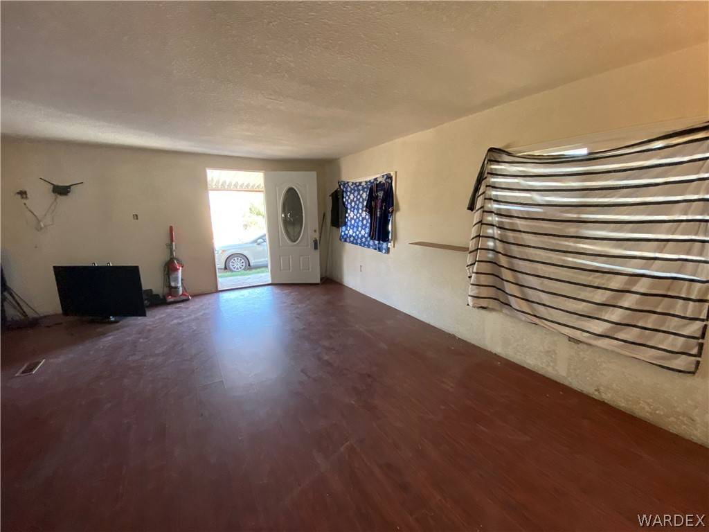 Bullhead, AZ 86442,1407 Winkler LN