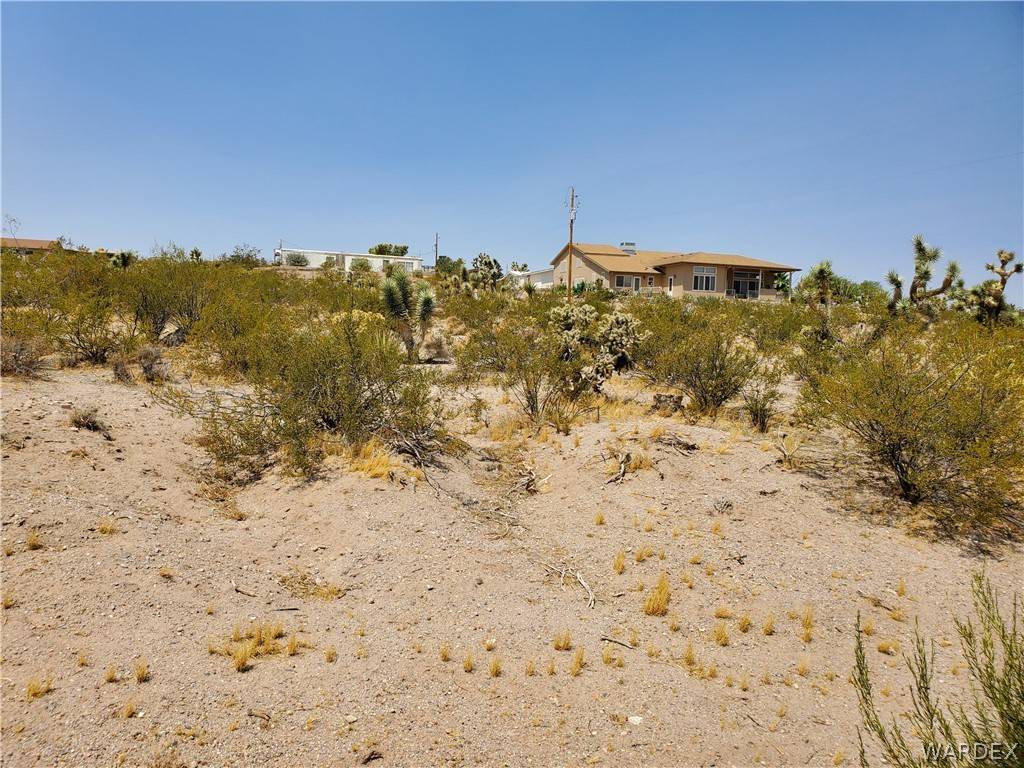 Meadview, AZ 86444,395 E Haystack DR
