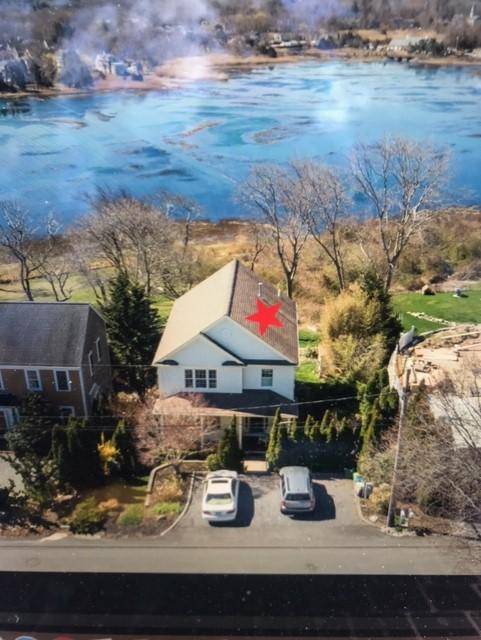 Sandwich, MA 02563,68 Dillingham Avenue