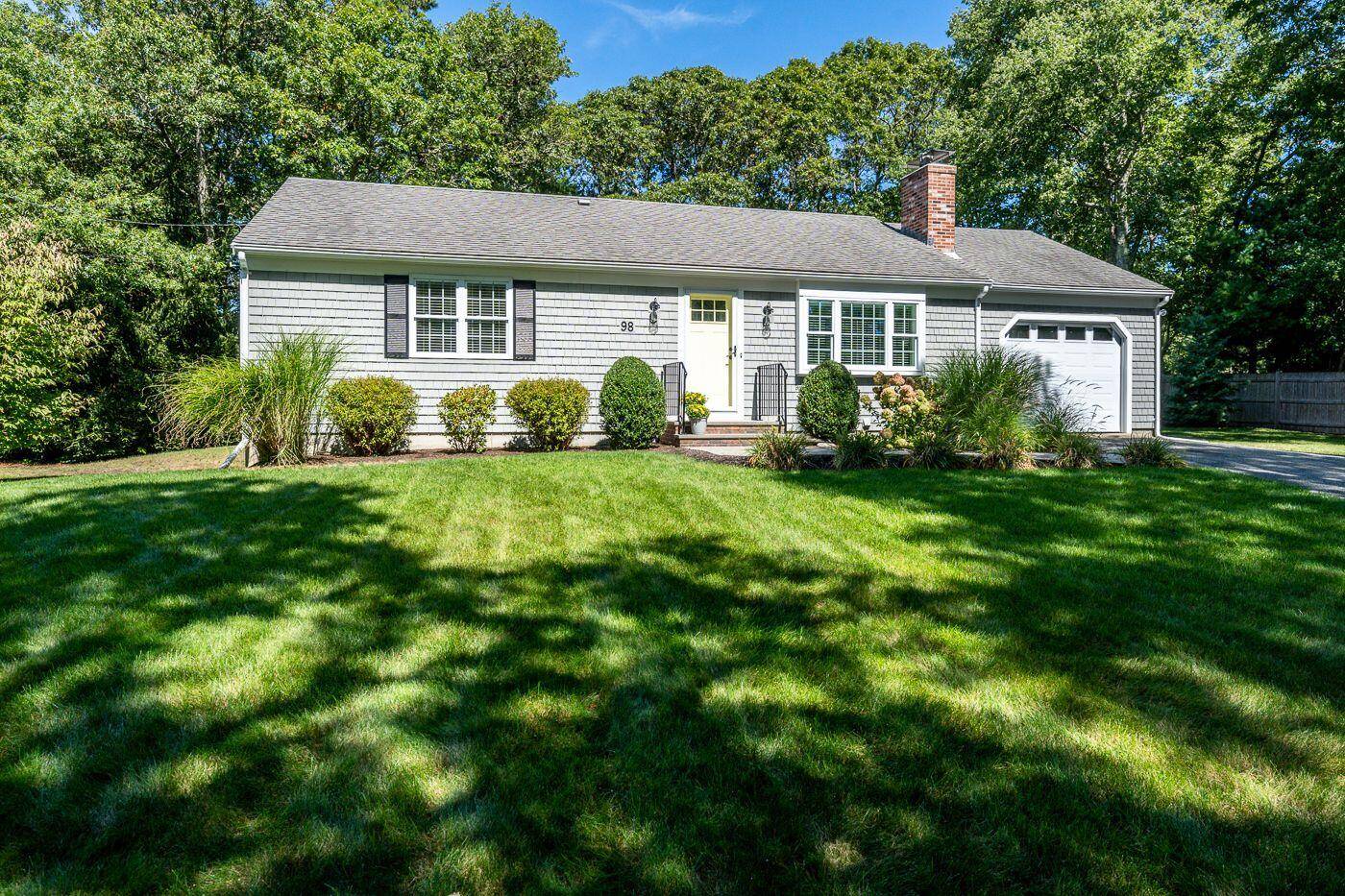 Centerville, MA 02632,98 Valley Brook Road