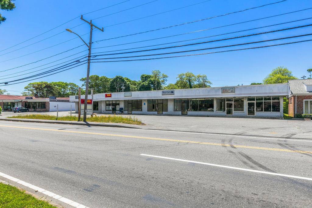 Hyannis, MA 02601,215 W Main Street #1,3,4,5