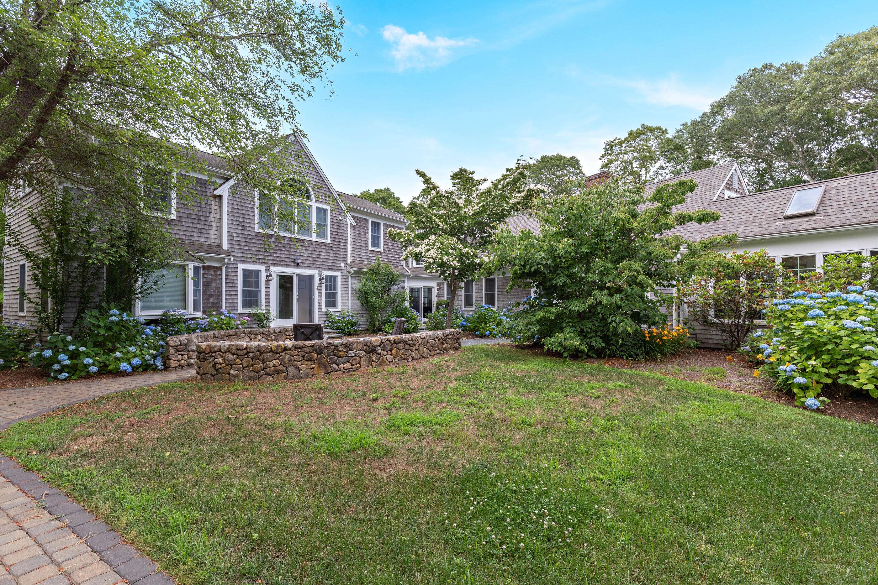 Osterville, MA 02655,414 Eel River Road