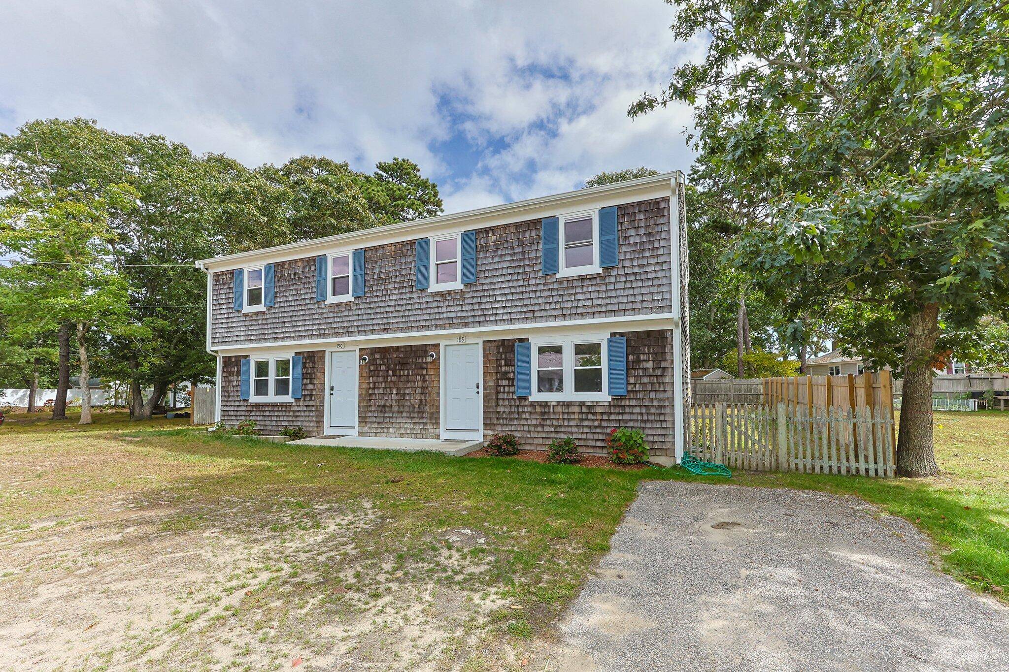 West Dennis, MA 02670,188-190 Swan River Road