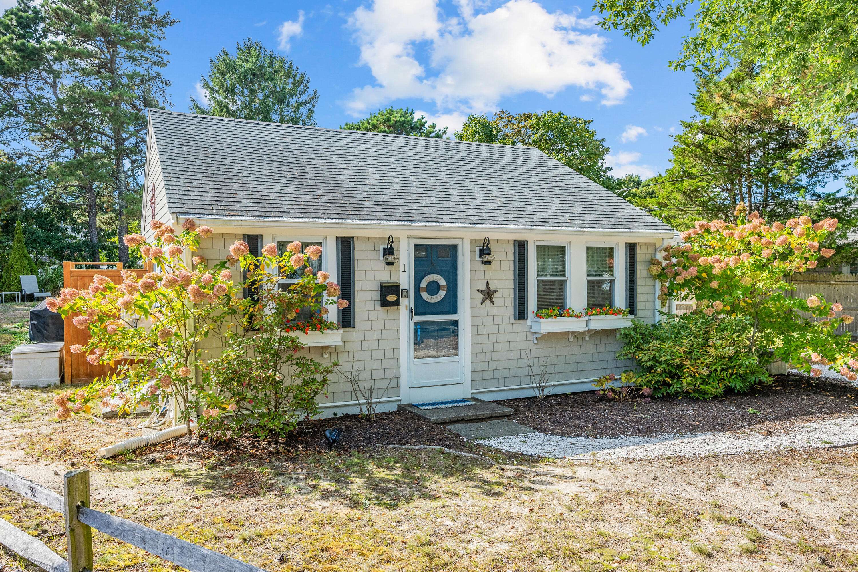 South Yarmouth, MA 02664,1 Millard Road