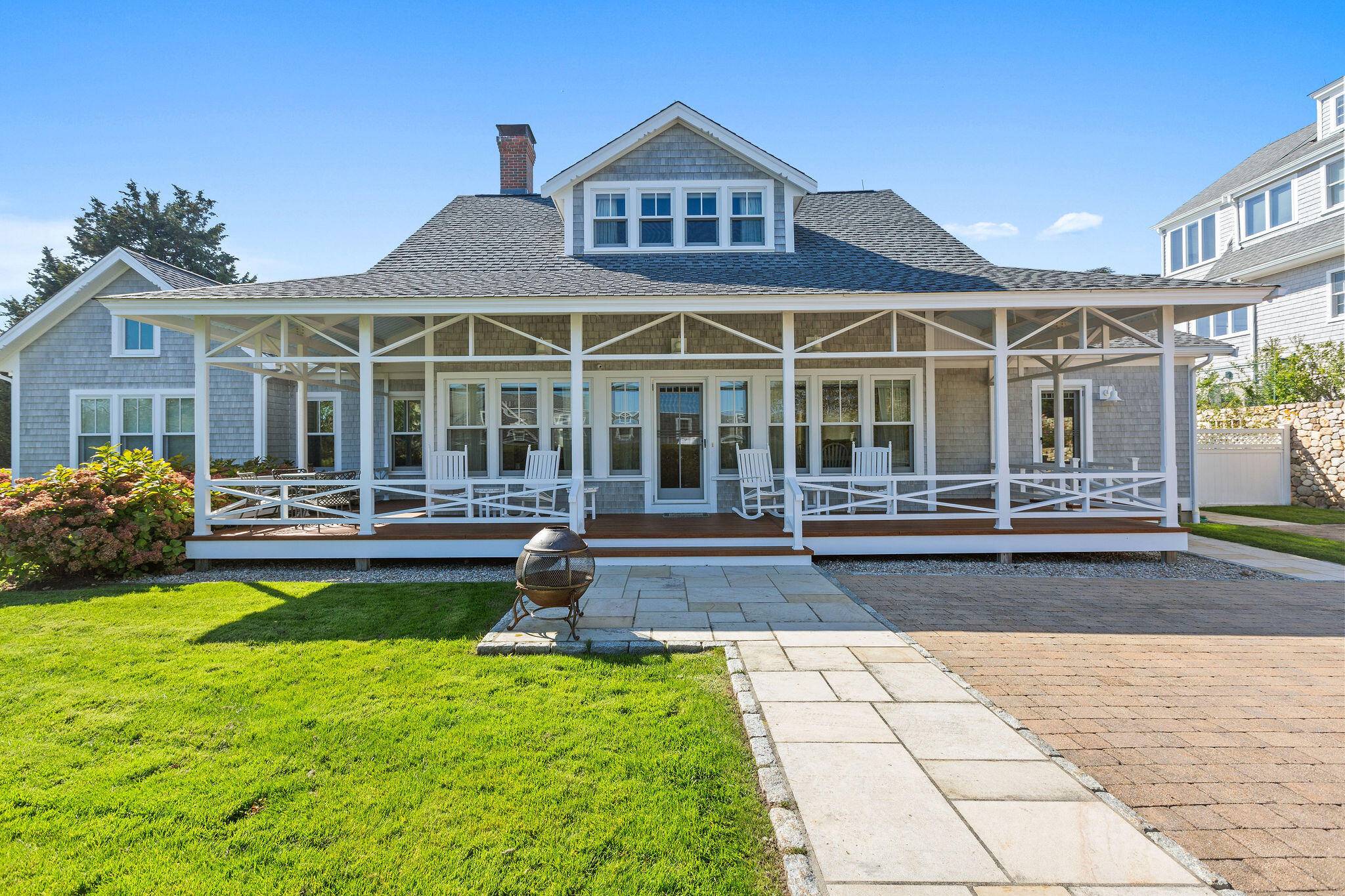 Hyannis Port, MA 02647,17 Hawthorne Avenue