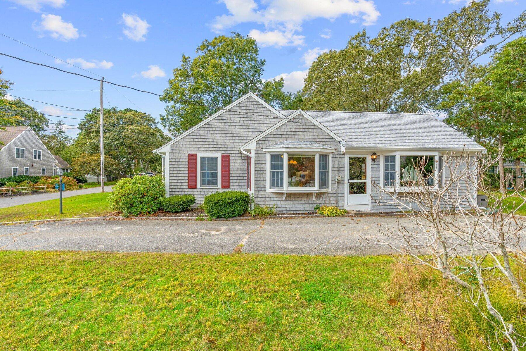 West Harwich, MA 02671,11 Joe Lincoln Road