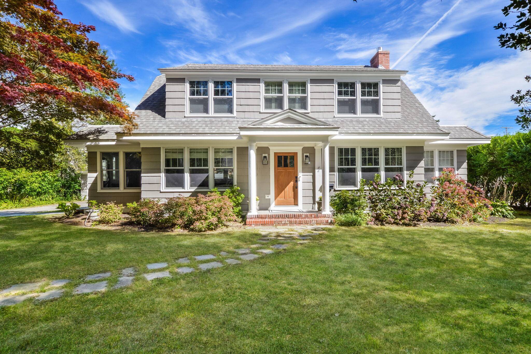 Falmouth, MA 02540,86 Pin Oak Way