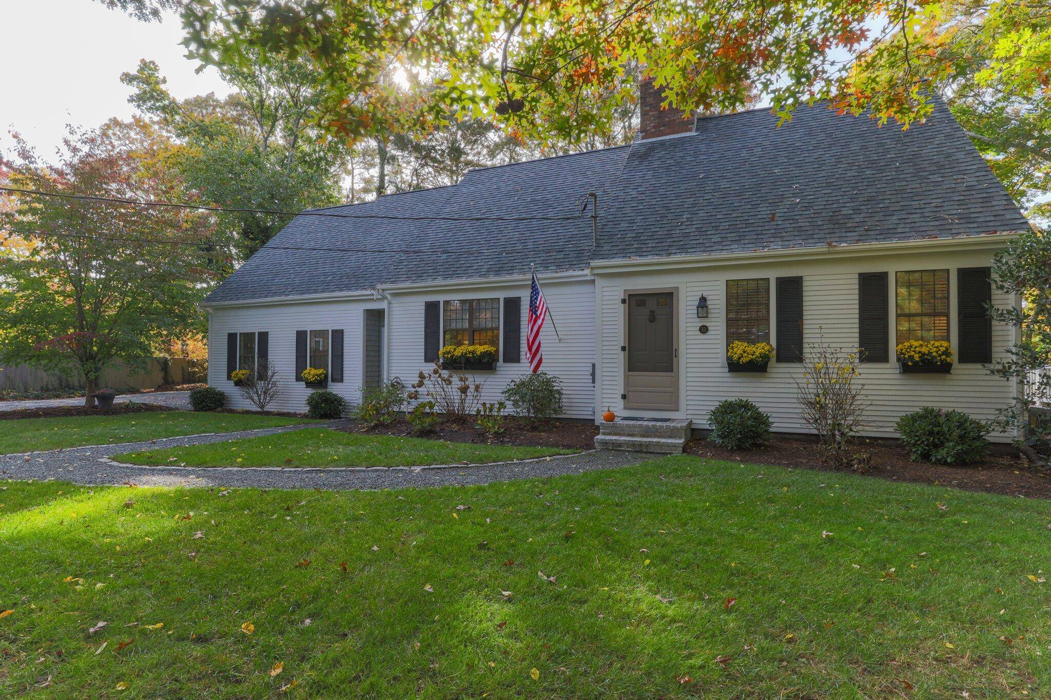 Osterville, MA 02655,33 Waterfield Road