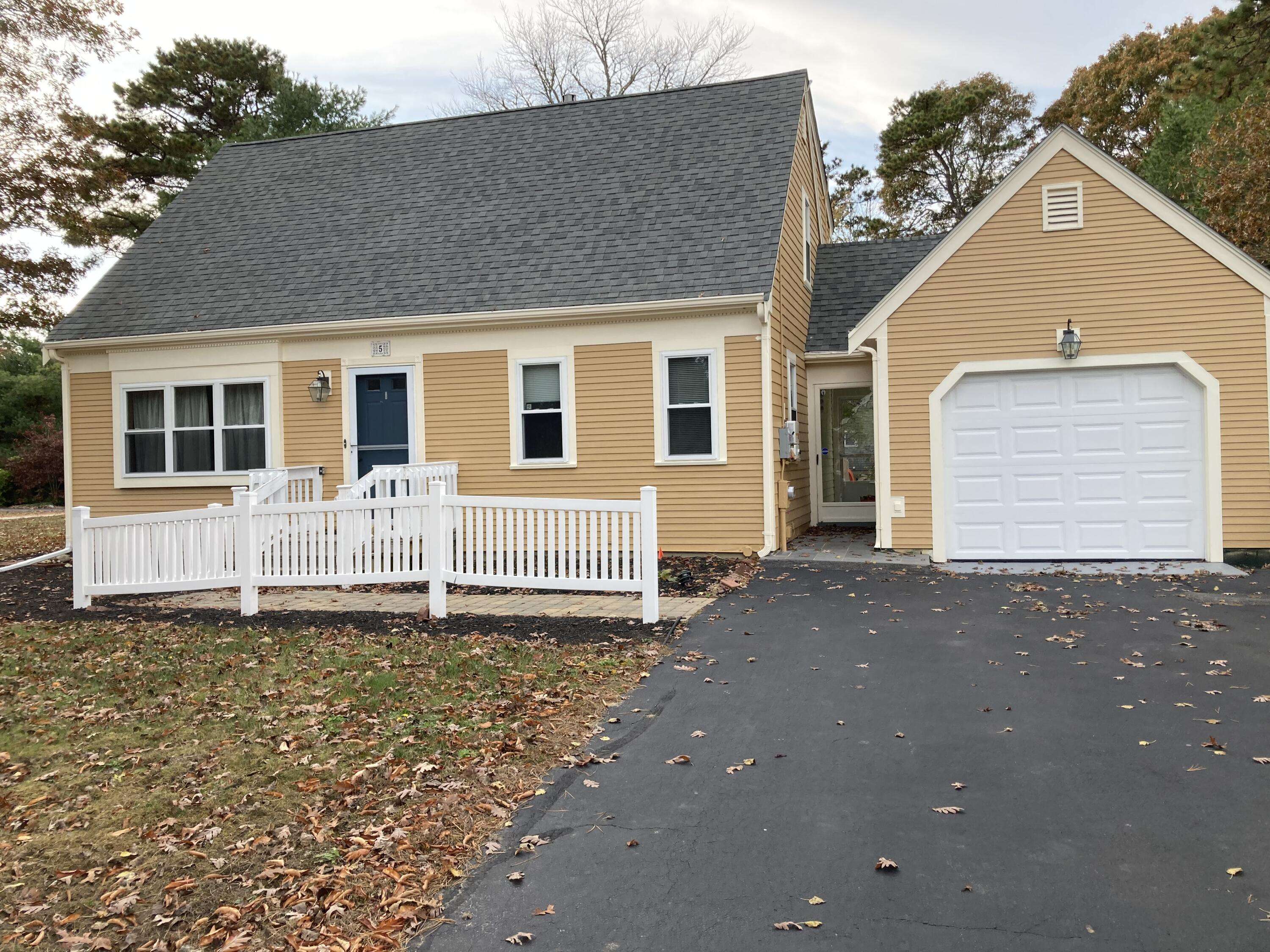 Hyannis, MA 02601,5 Kilkore Drive