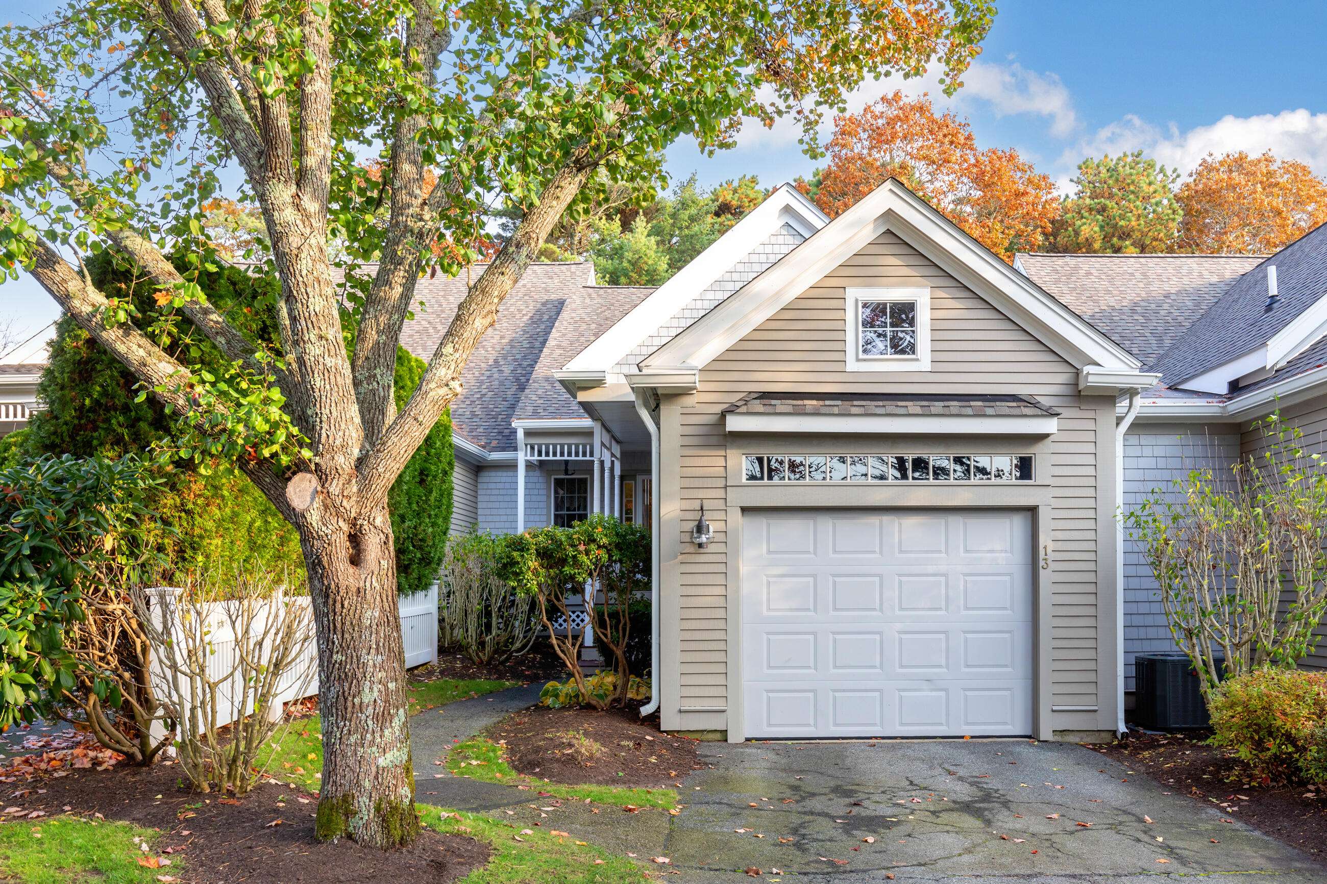 Bourne, MA 02532,13 Laurel Hill Court