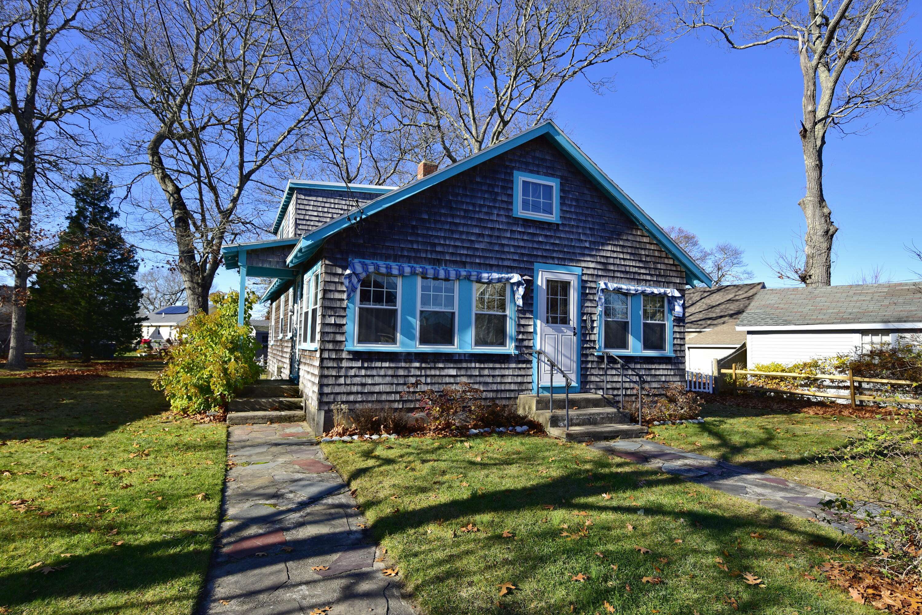 Wareham, MA 02571,18 Reynolds Avenue