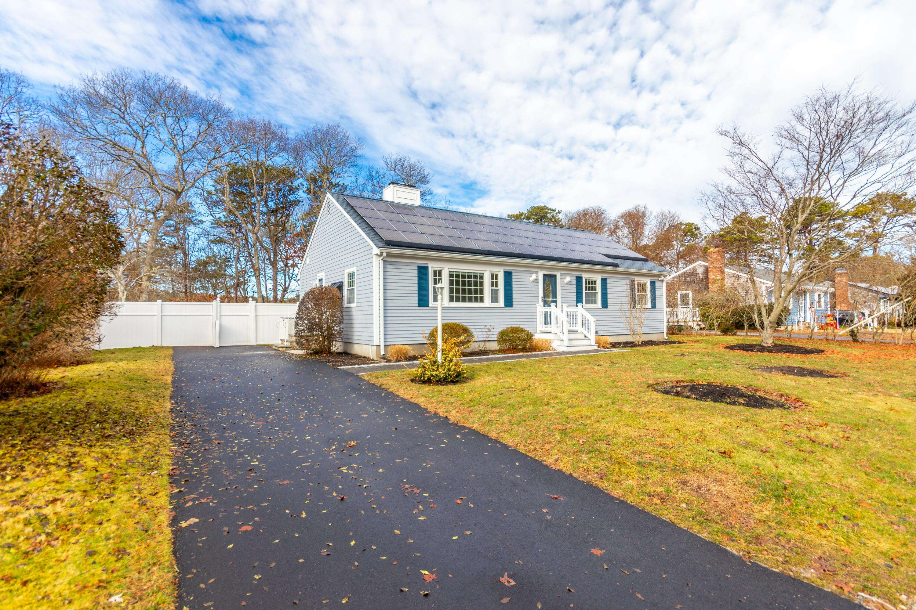 Hyannis, MA 02601,169 Megan Road