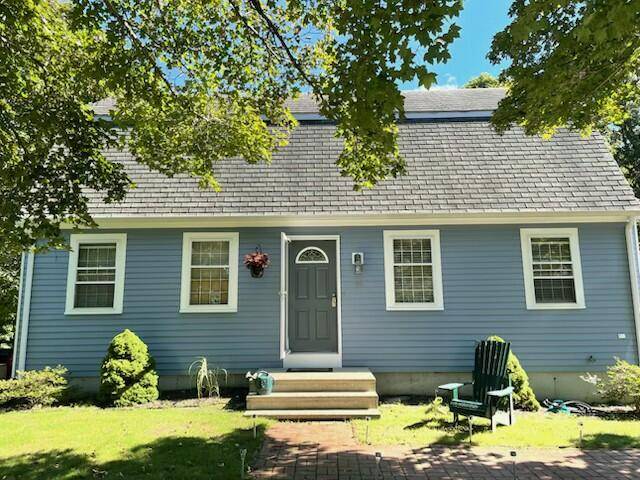 East Falmouth, MA 02536,15 Crofton Lane