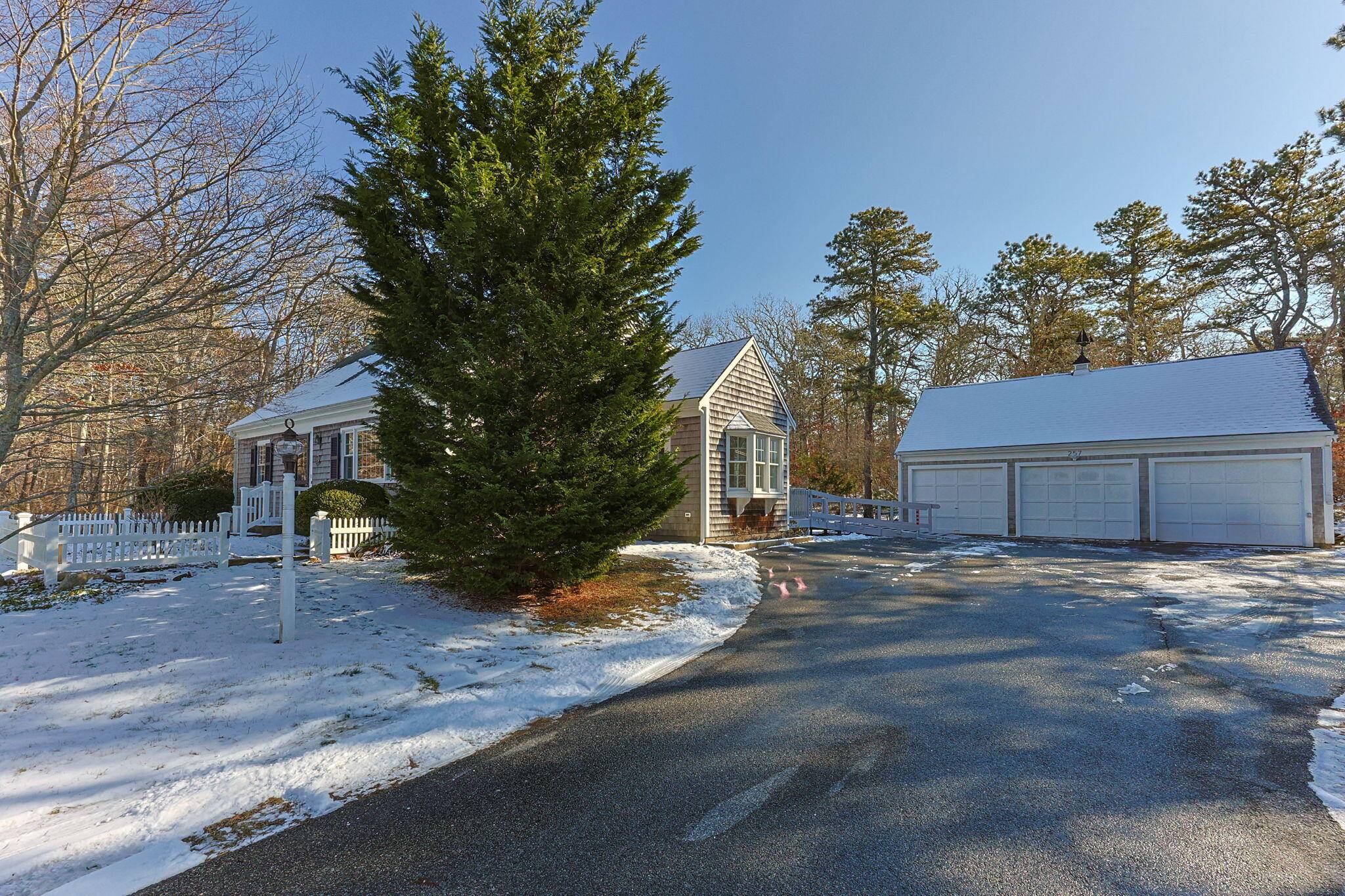 Harwich, MA 02645,257 Pleasant Bay Road