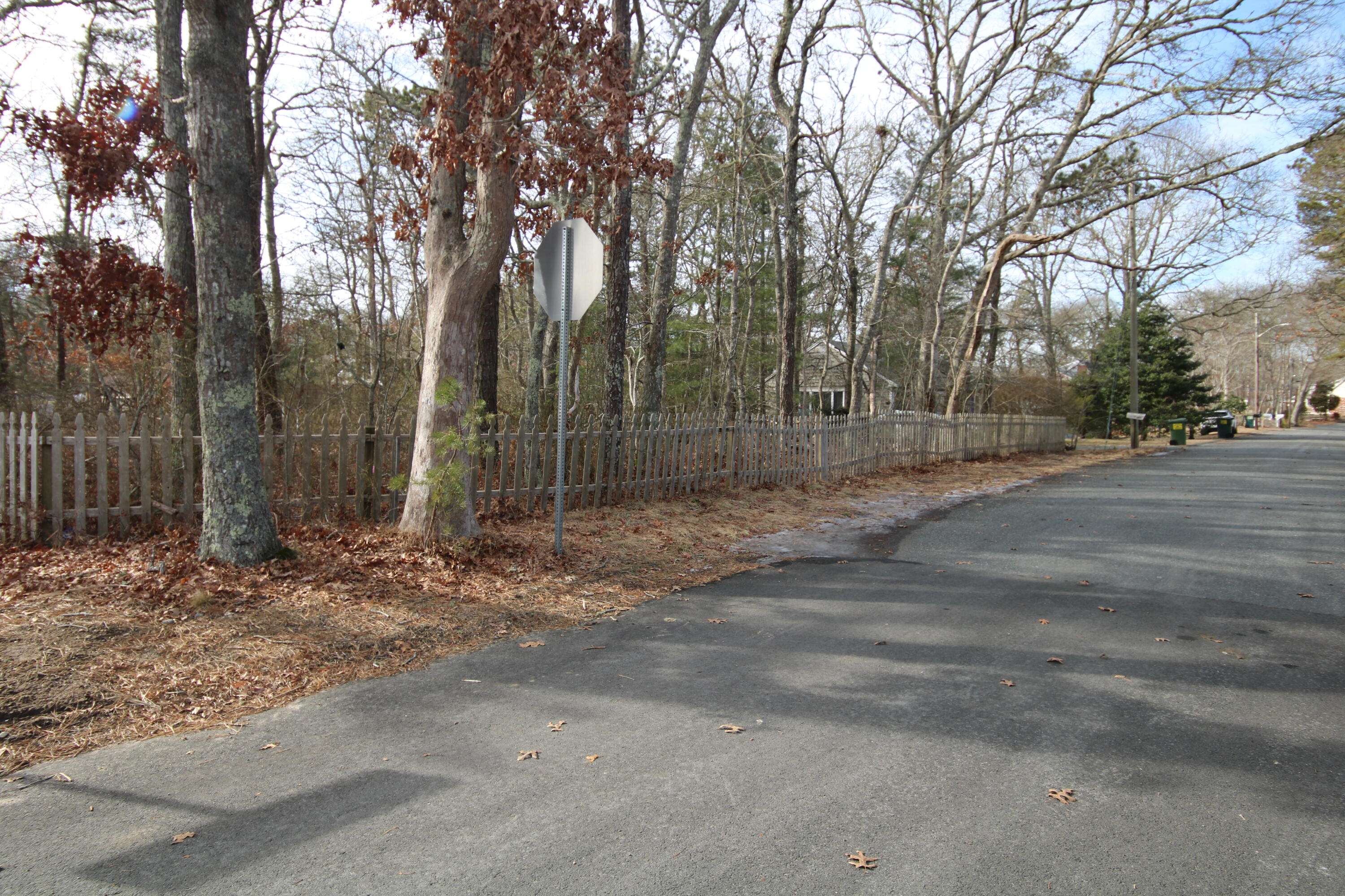 Centerville, MA 02632,41 Pine Crest Road