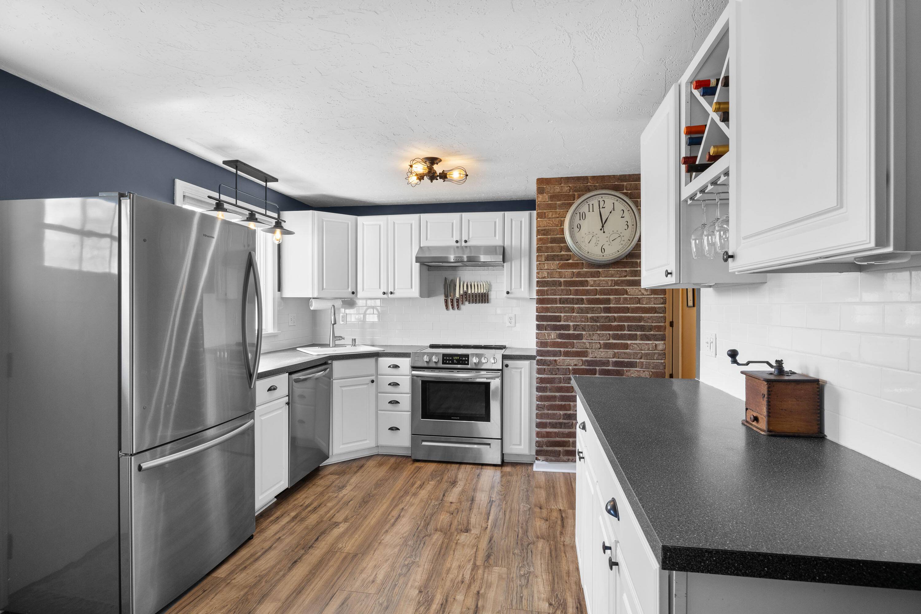 Cataumet, MA 02534,56 Long Hill Road
