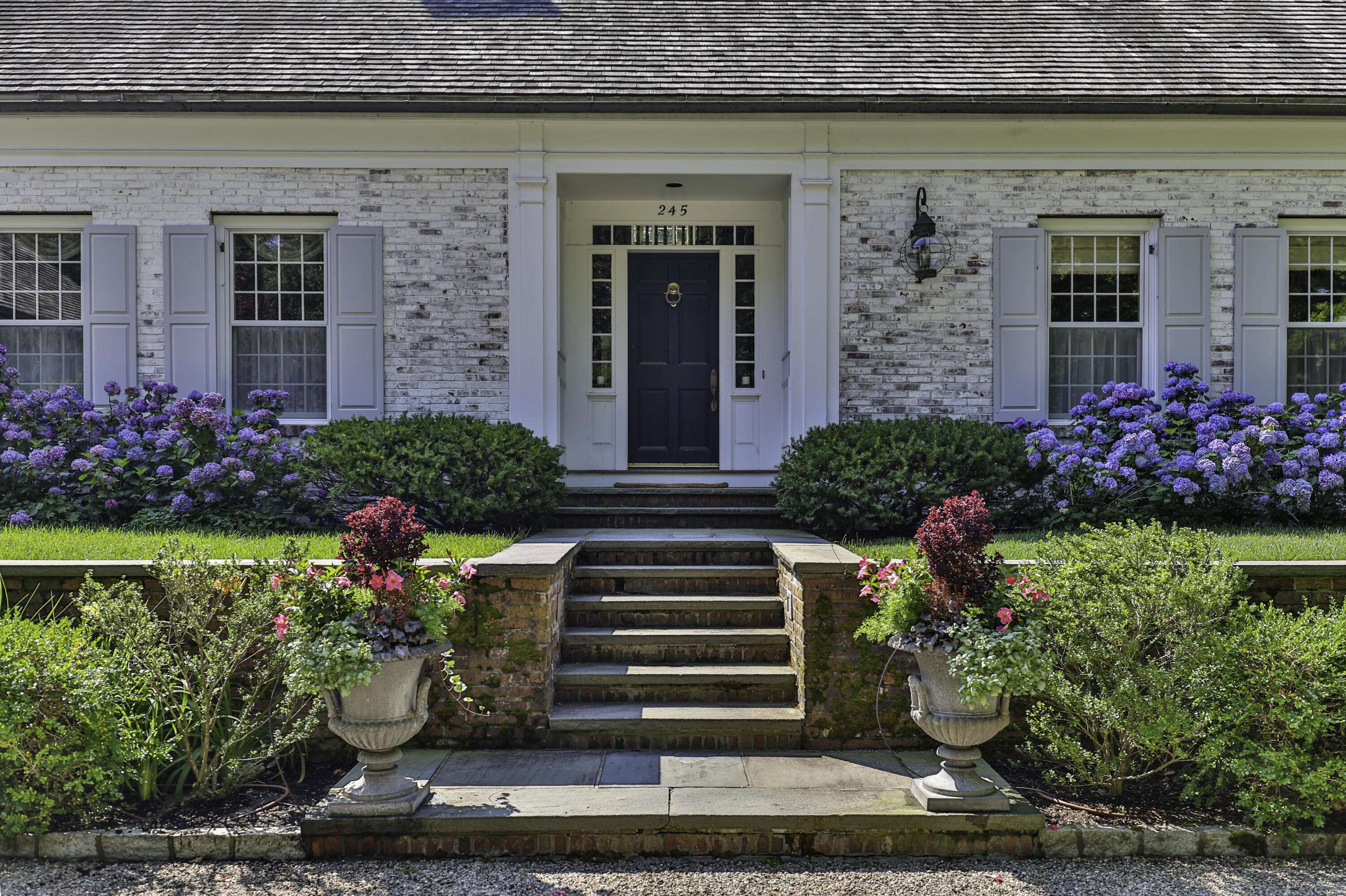 Osterville, MA 02655,245 Bay Road