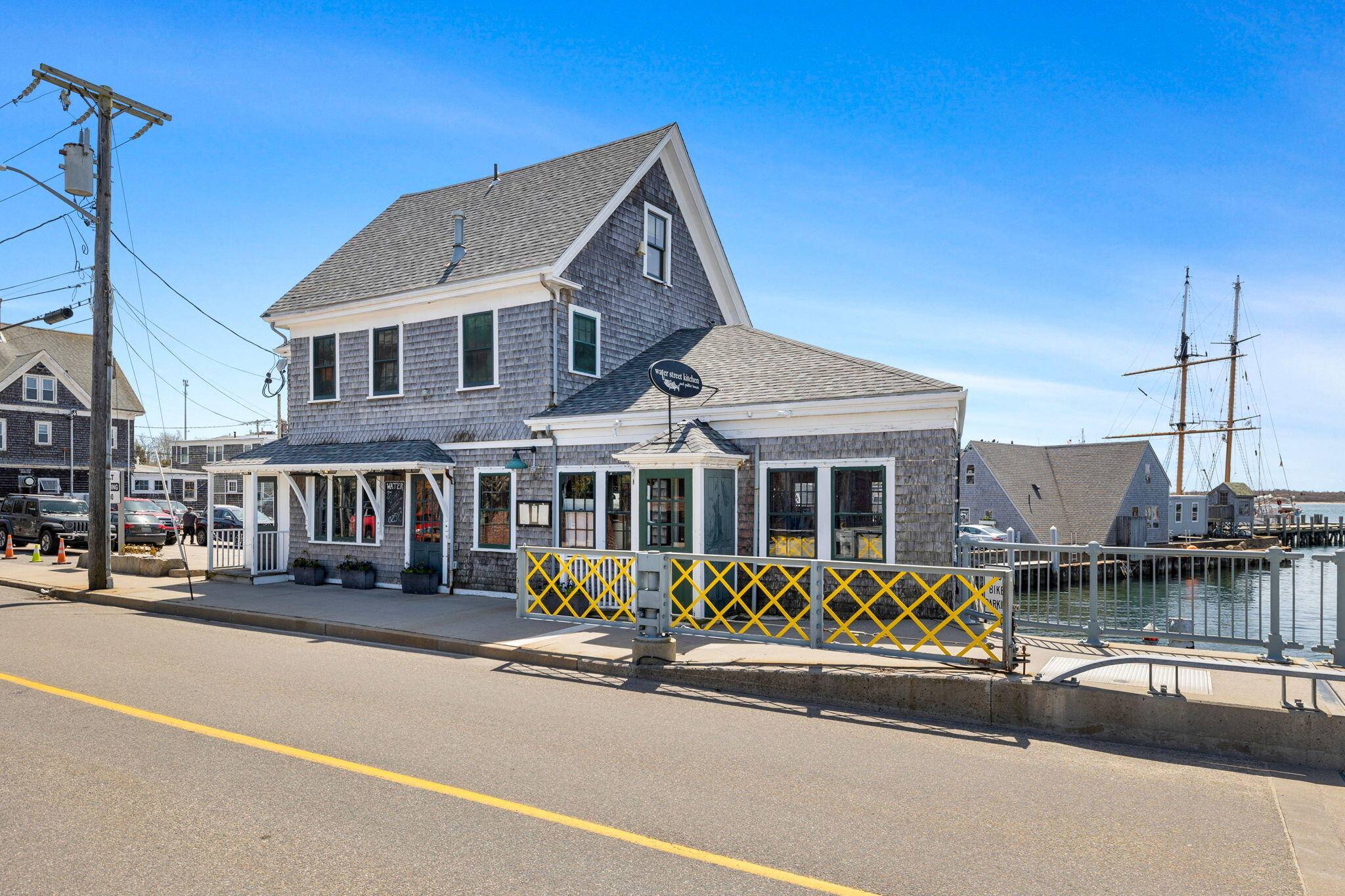 Woods Hole, MA 02543,56 Water Street