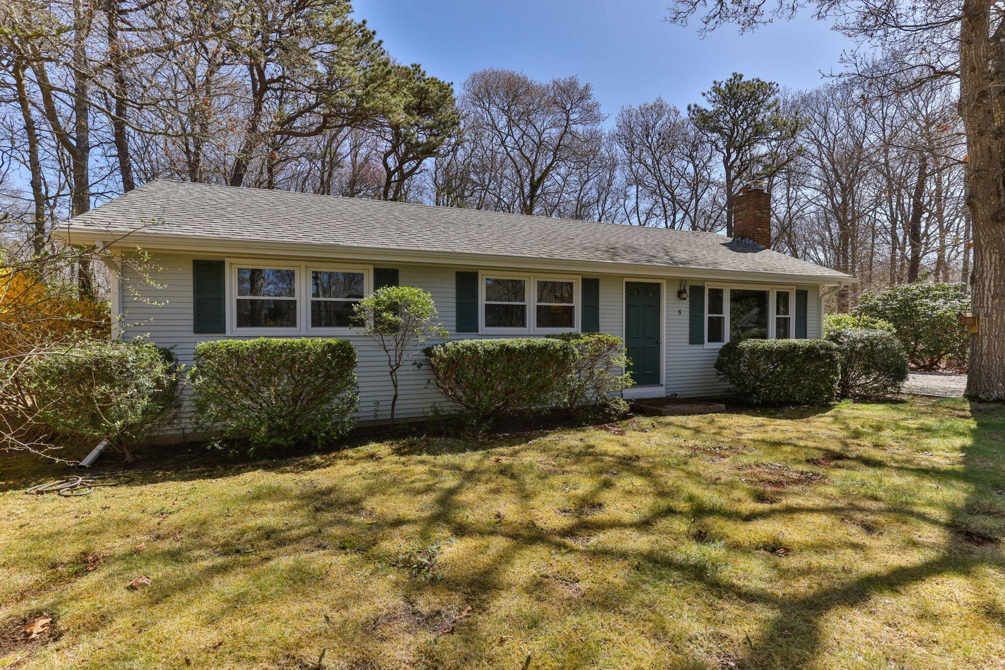 Forestdale, MA 02644,5 Woodvue Circle
