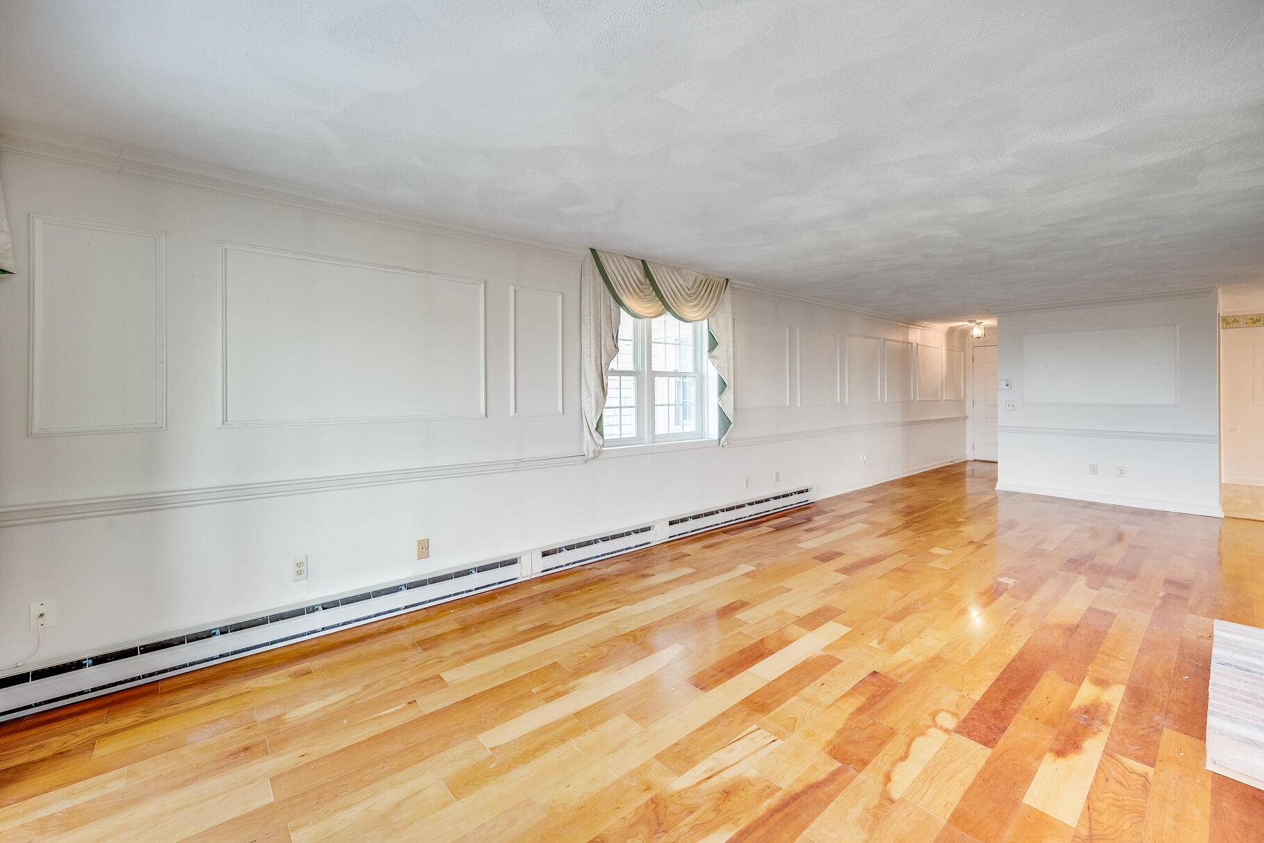 Sandwich, MA 02563,33 Highview Drive