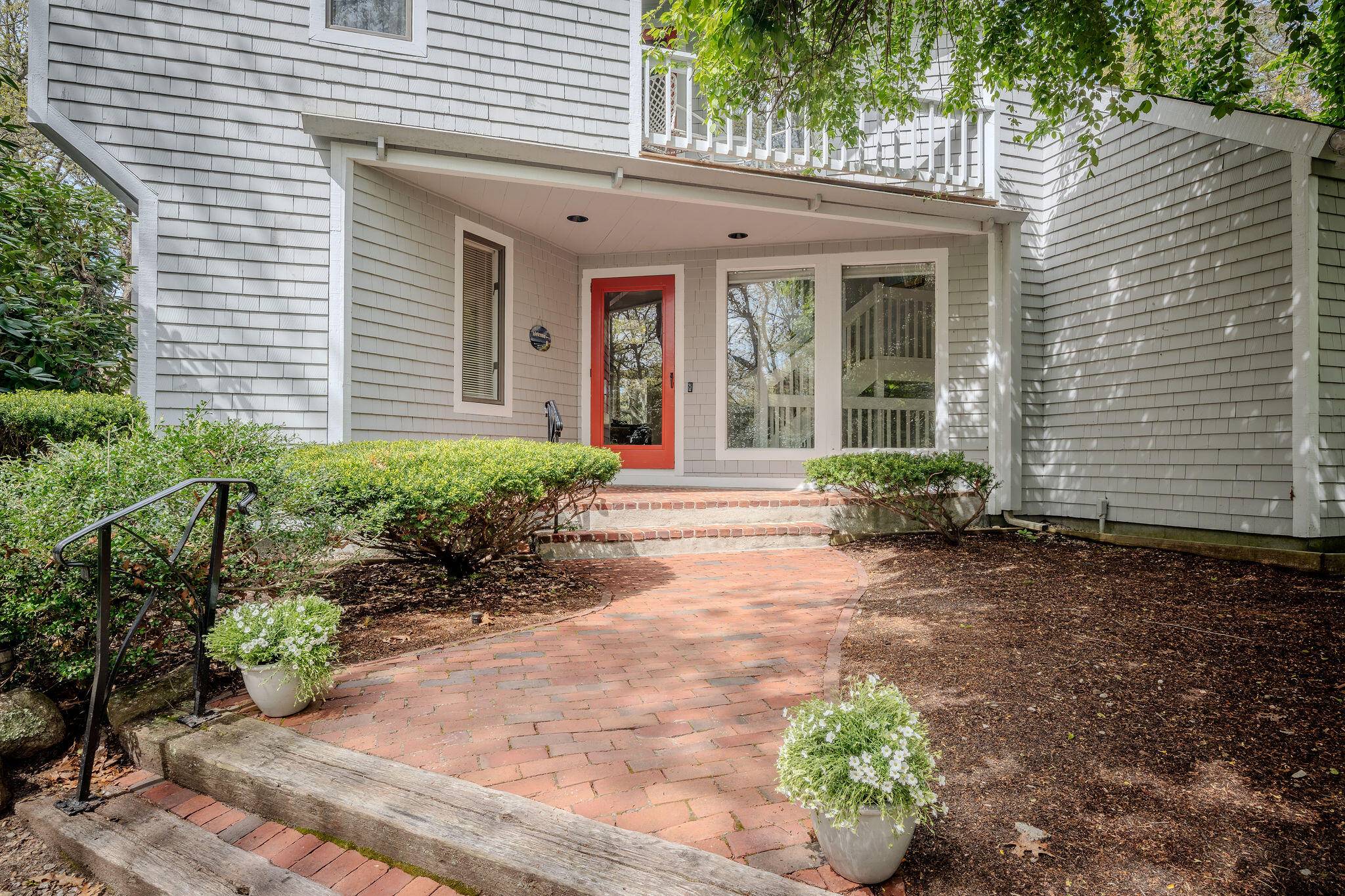 Mashpee, MA 02649,41 Greensward Circle