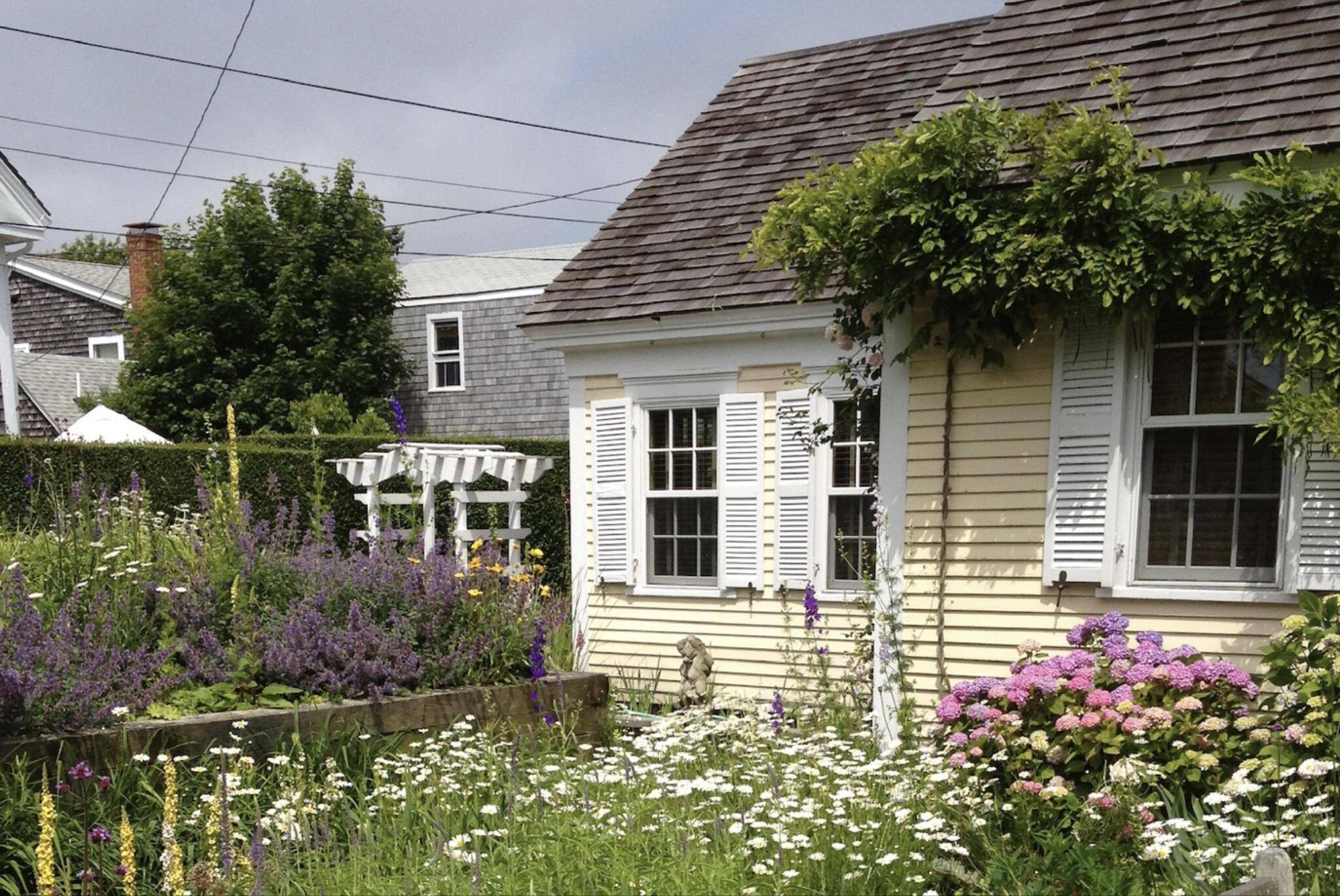 Provincetown, MA 02657,534 Commercial Street