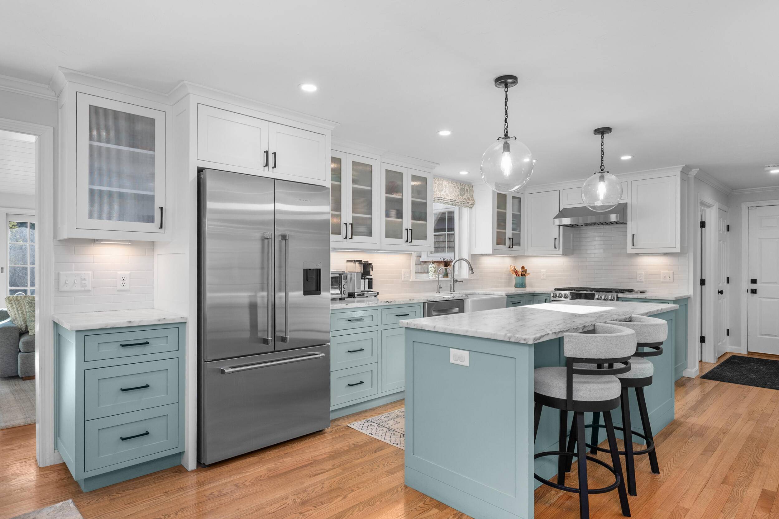 Osterville, MA 02655,59 Robbins Street