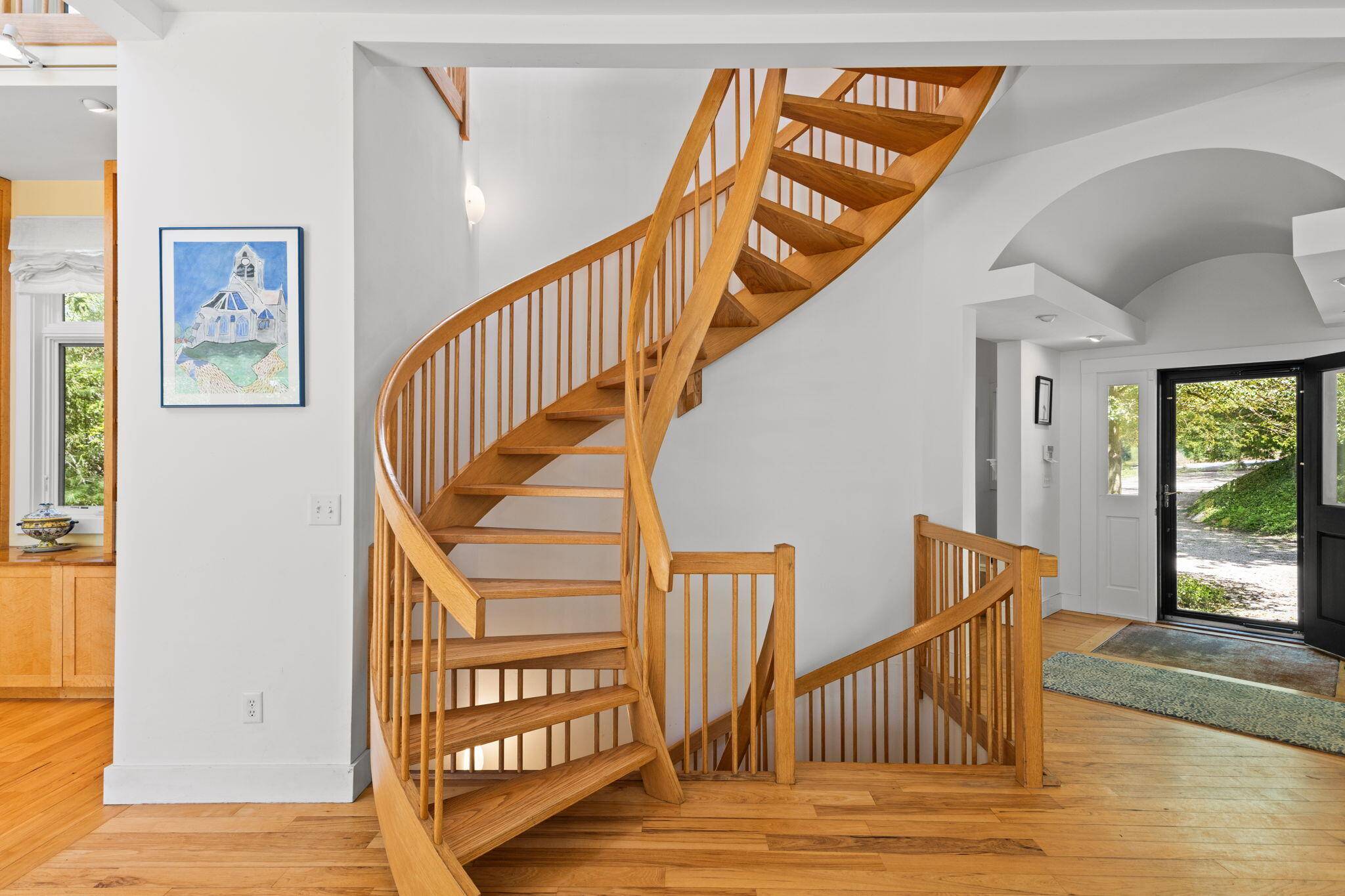 Woods Hole, MA 02543,82 Harbor Hill Road