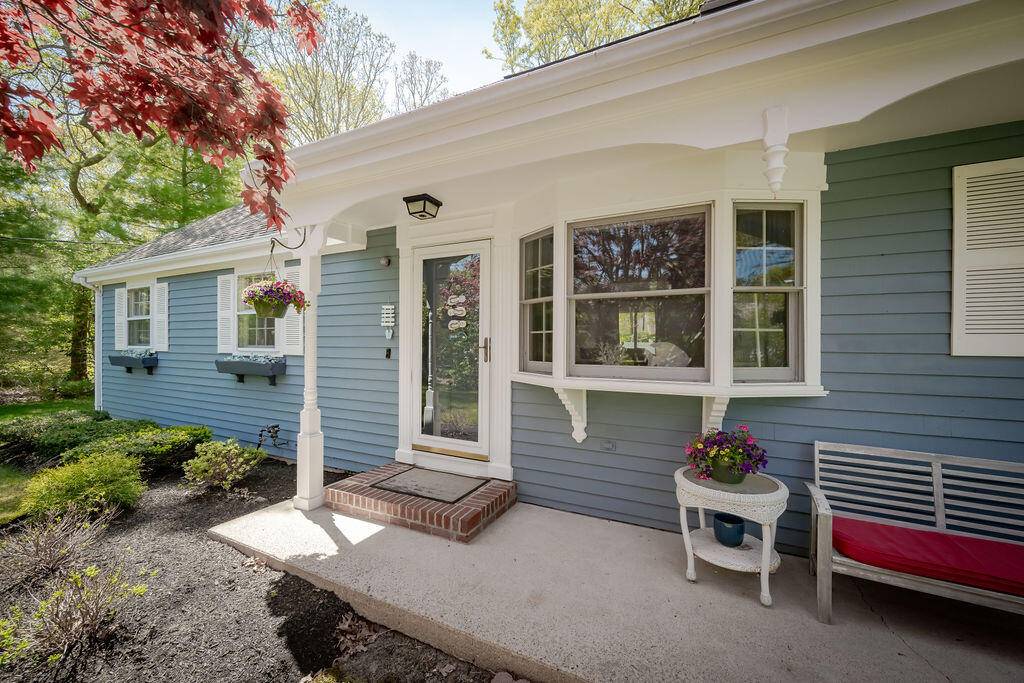 Osterville, MA 02655,37 Old Salem Way